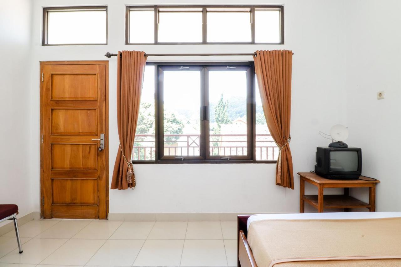 Hotel Wismancala Kaliurang Exterior photo
